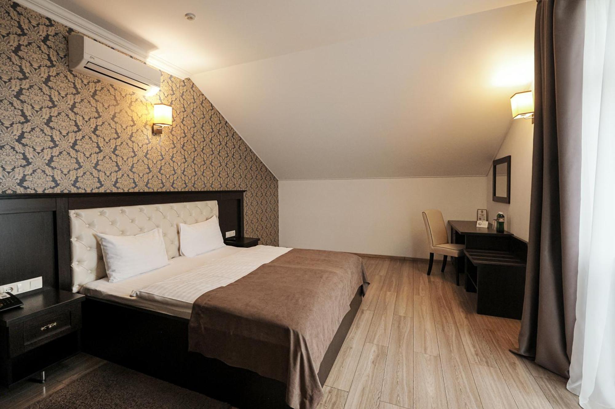 Ferdinand Hotel Мукачеве Екстериор снимка