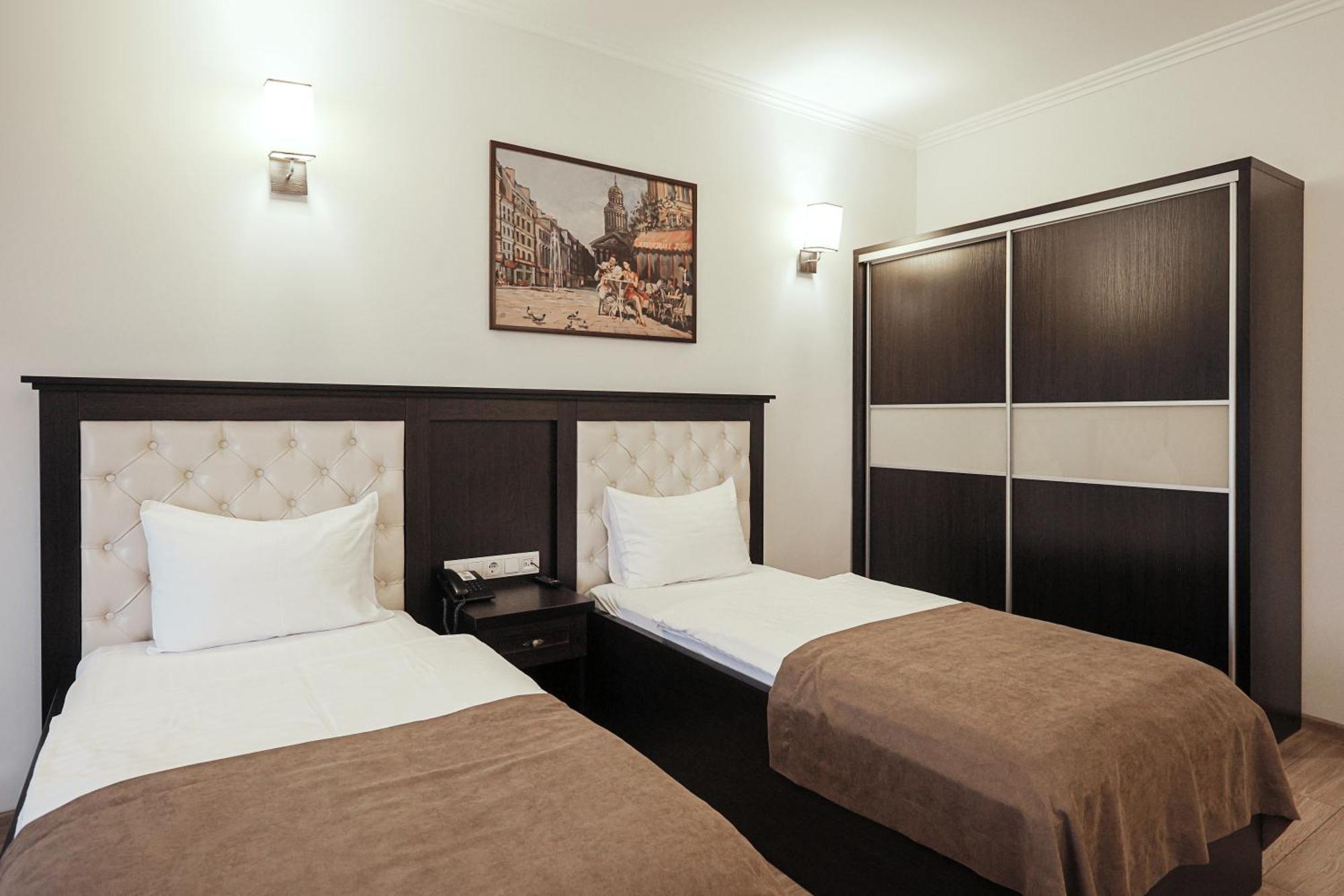 Ferdinand Hotel Мукачеве Екстериор снимка
