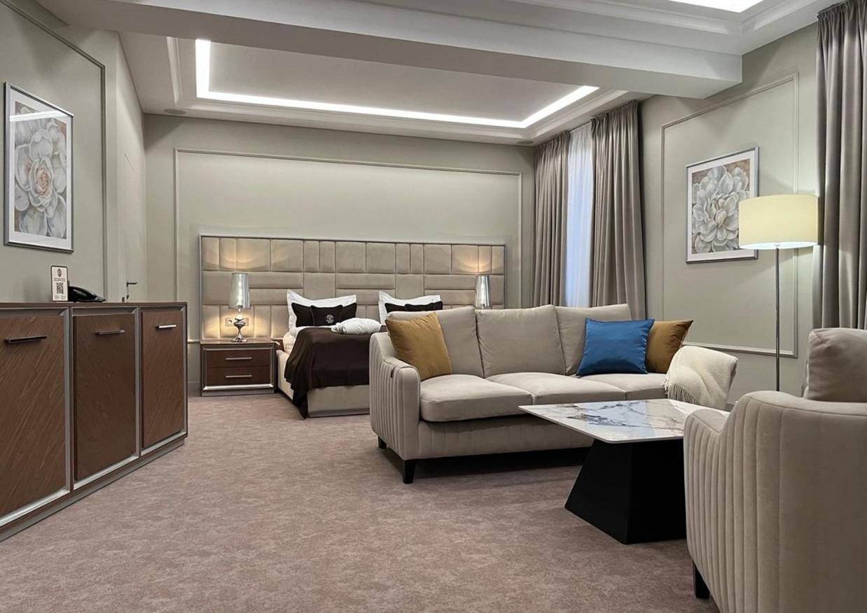 Ferdinand Hotel Мукачеве Екстериор снимка
