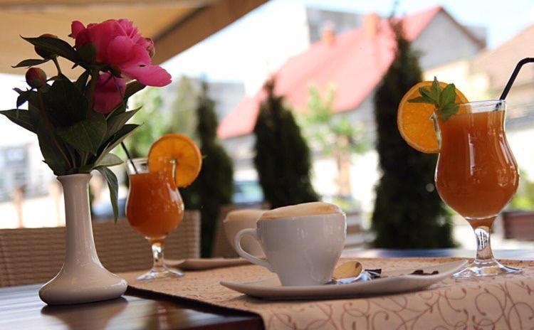 Ferdinand Hotel Мукачеве Екстериор снимка